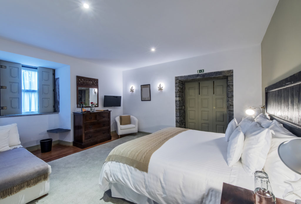 Peso da Regua, Vila Real, Portugal,Portugal,Bed and vanity in hotel room